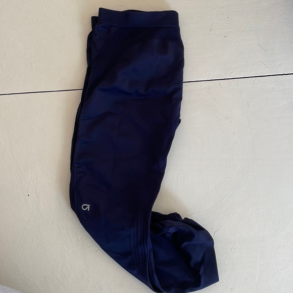 Gap Fit Motion Blue Capri Ruched Calf Athletic Leggings - Picture 4 of 5